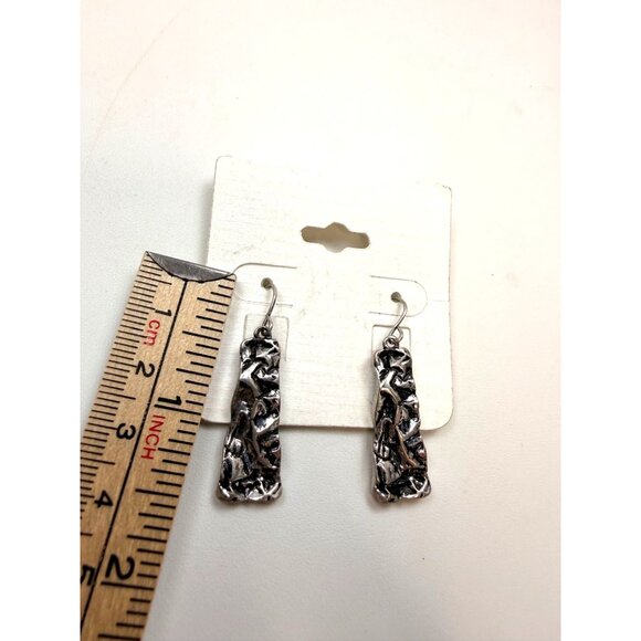 Textured Silver-Tone Dangle Earrings With Abstract Design - Picture 4 of 5
